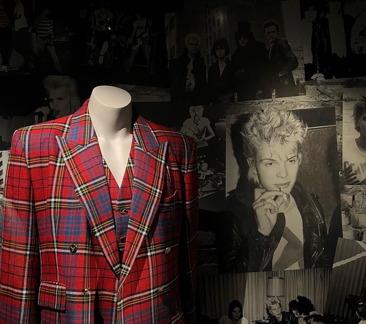 Billy Idol en el Museo de la Moda: Fashion for Fantasy